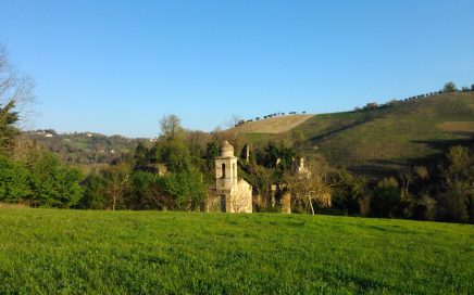 Hide Castle, Collina Vecchia